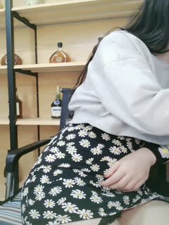 JOJO直播会所选妃，款式多多选中两个阿姨双飞【简 介内有约炮渠道】